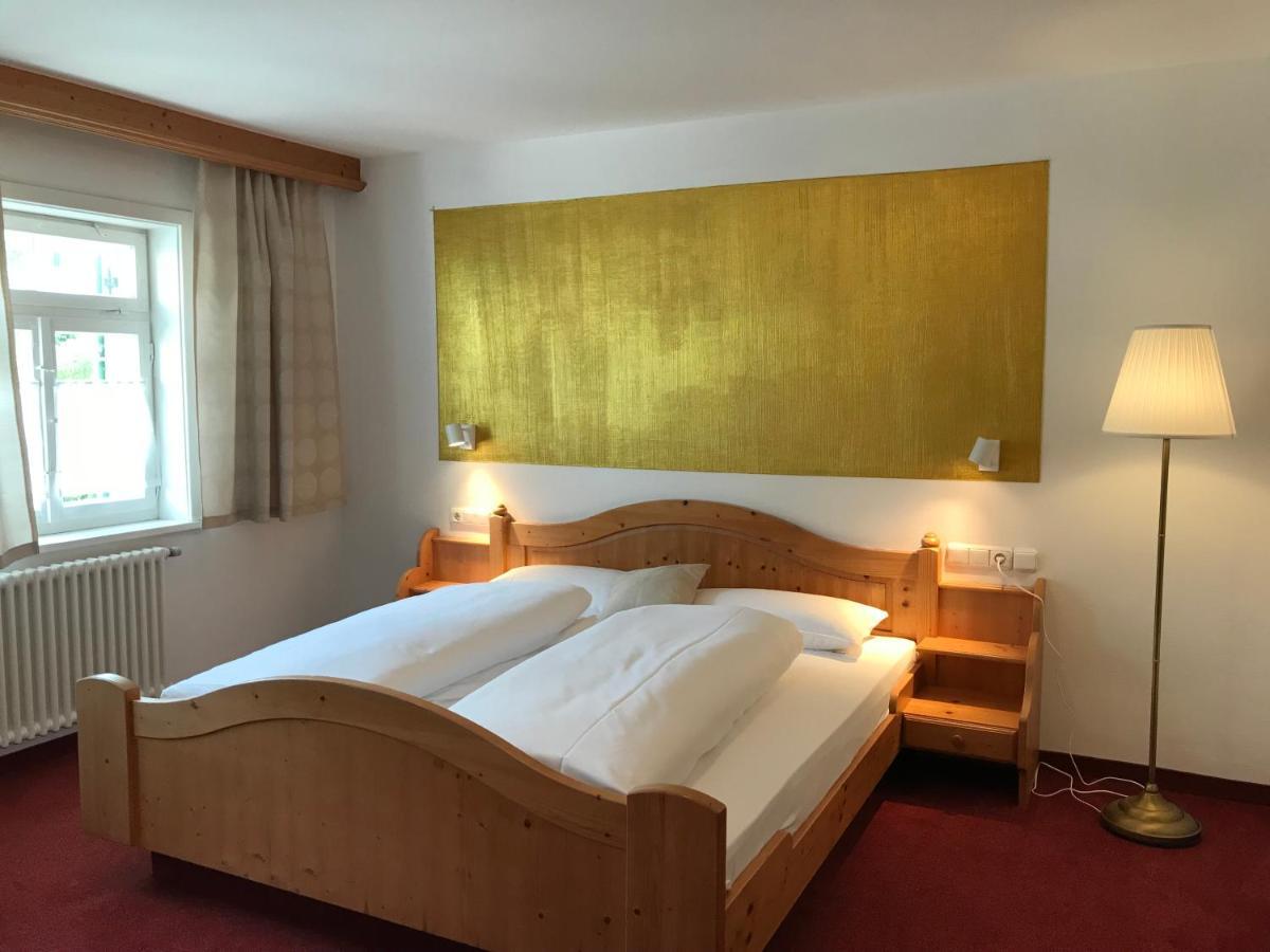 Hotel Hohe Schule Bad Überkingen Rum bild